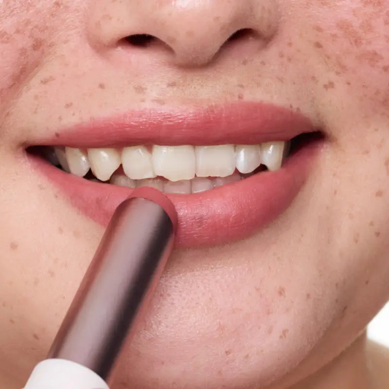 Essence Lippenbalsam Nude Blur Soufflé 02, 3 g