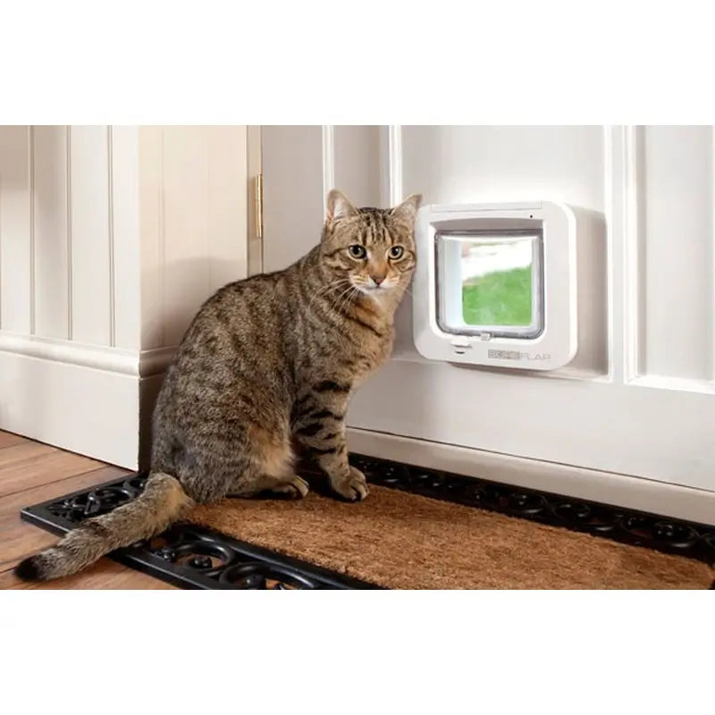 Sure PetCare SureFlap - Weiße Mikrochip-Katzenklappe
