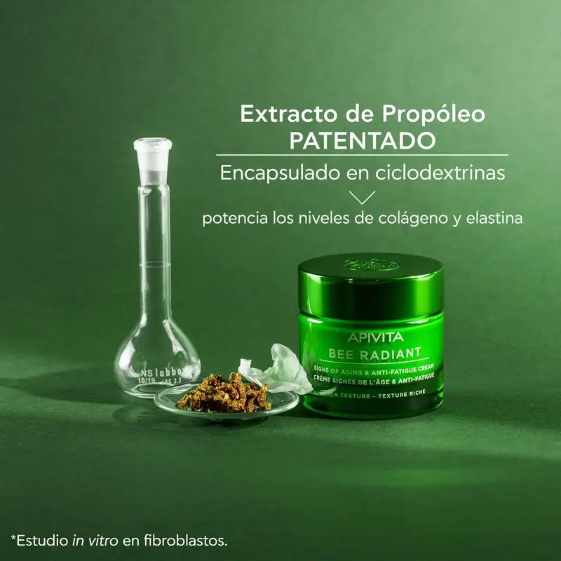 APIVITA Bee Radiant Age-Resistance and Anti-Fatigue Cream mit weißer Pfingstrose und patentiertem Propolis