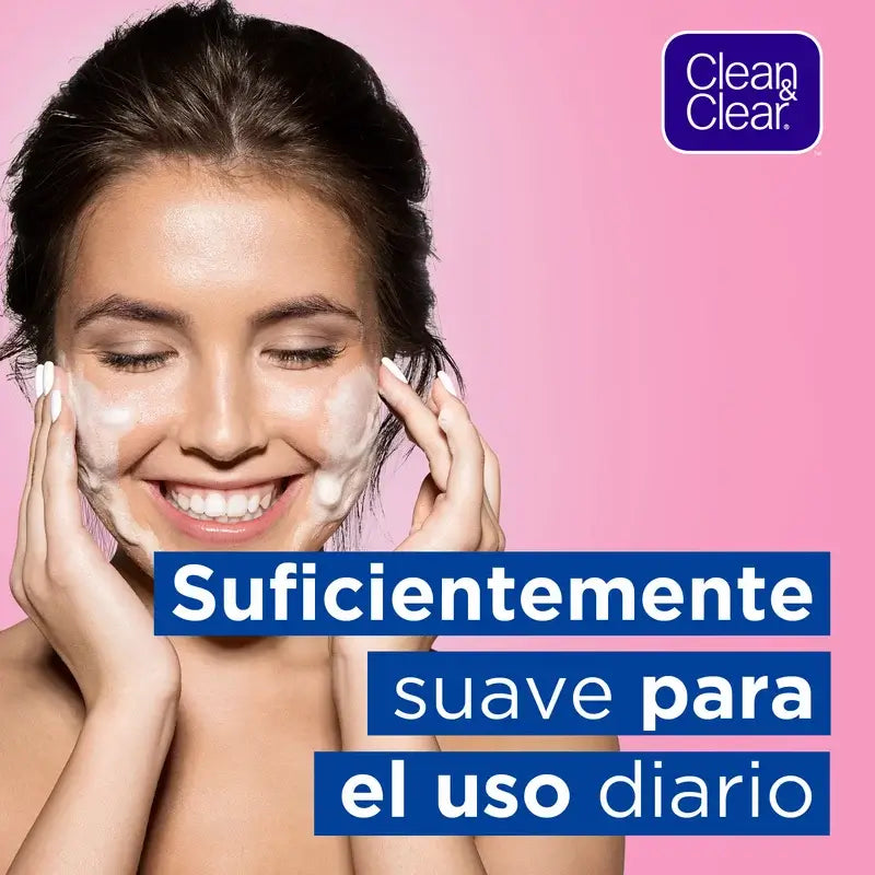 Clean&Clear 3 In 1 Anti Blackhead Daily Cleanser
