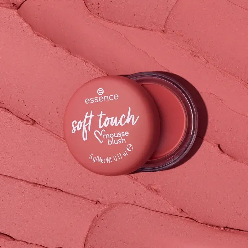 Essence Soft Touch Mousse Rouge 40, 5 g