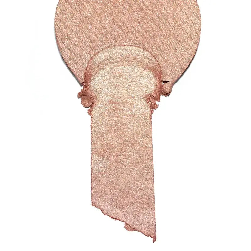 Essence Soft Touch Illuminator Bouncy Glow 30 , 4 gr