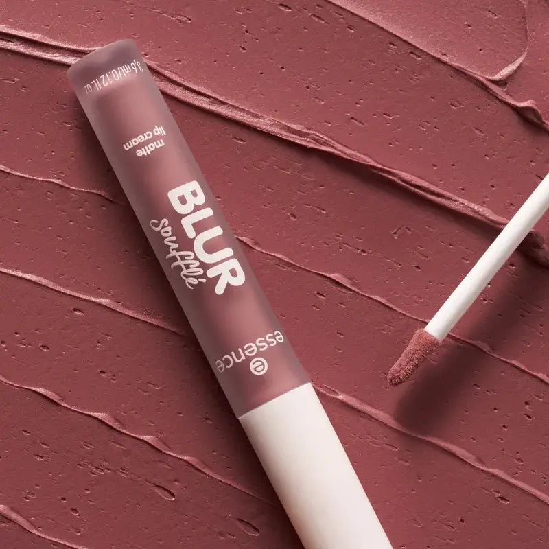Essence Cremig-matter Lippenstift Blur Soufflé 06, 3,6 ml