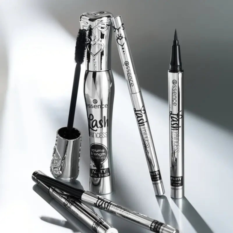 Essence Lash Princess Party Long-Lasting Eyeliner 01, 0,3 g