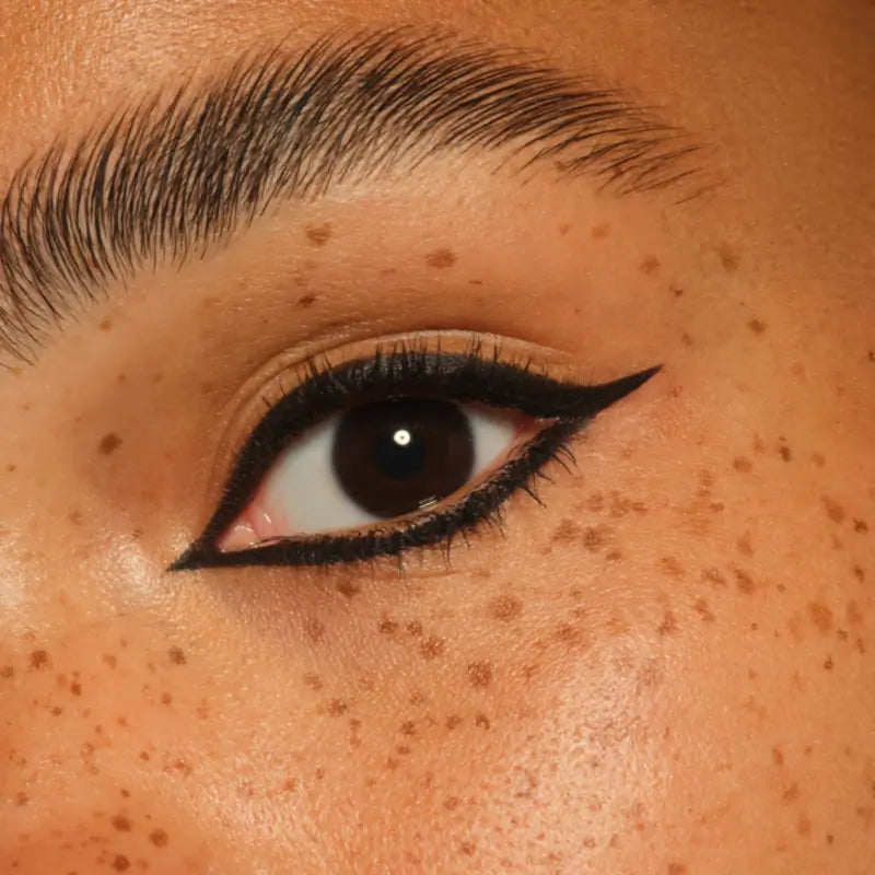 Essence Lash Princess Party Long-Lasting Eyeliner 01, 0,3 g