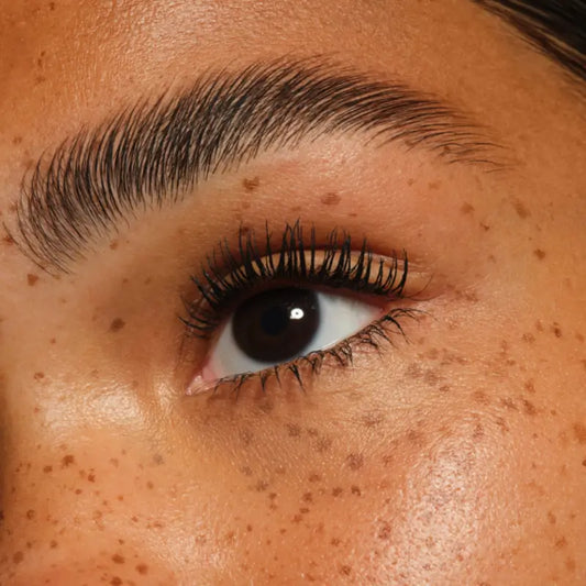Essence Mascara „Lash Princess Volume & Length Party“ in „Intensives Schwarz“, 10 ml