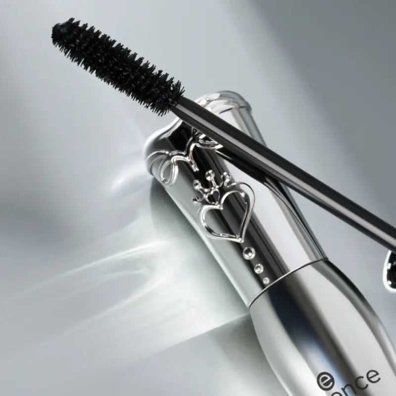 Essence Mascara „Lash Princess Volume & Length Party“ in „Intensives Schwarz“, 10 ml