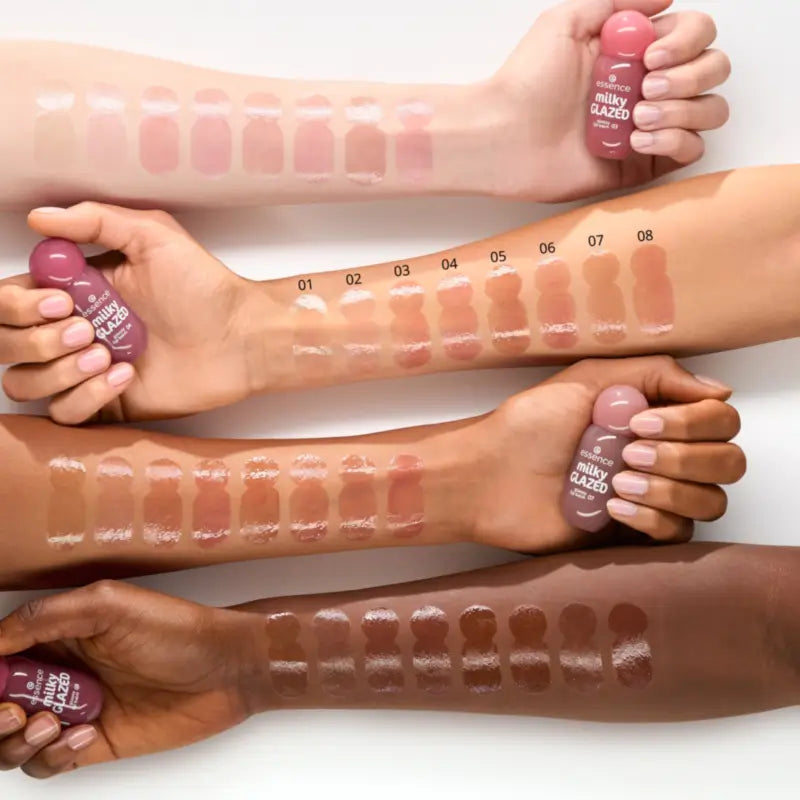 Essence Lippenbalsam „Glossy Milky Glazed“ 02, 4 ml