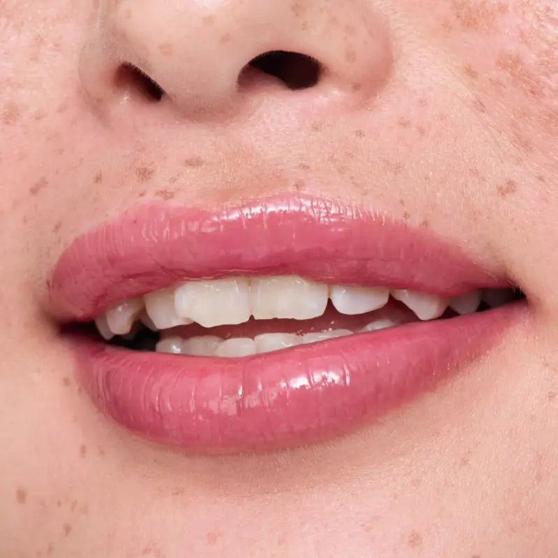 Essence Lippenbalsam „Glossy Milky Glazed“ 04, 4 ml