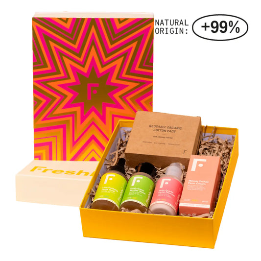 Freshly Box mit Mizellenwasser, Reiniger, Toner und Feuchtigkeitscreme, 4 Einheiten