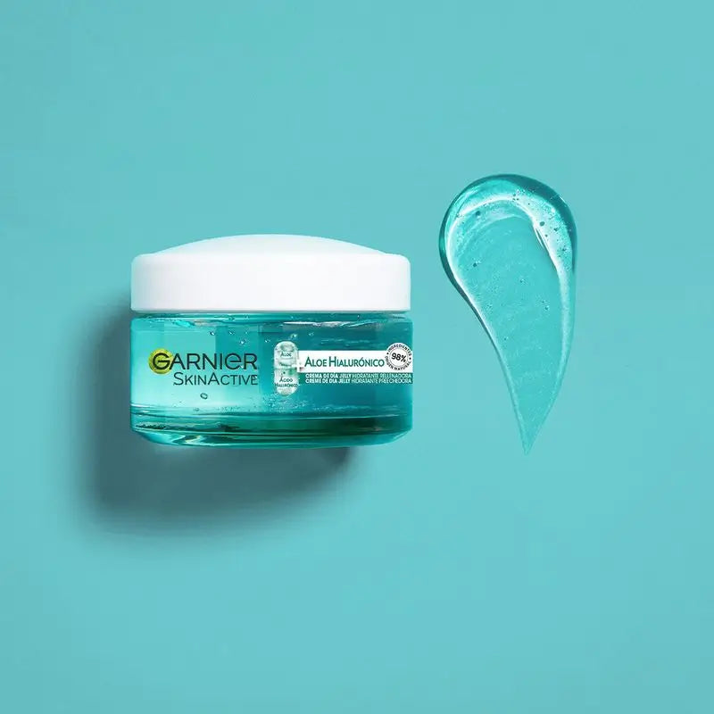 Garnier Aloe Hyaluronic Tagescreme mit Aloe Vera + Hyaluronsäure. Spendet intensiv Feuchtigkeit 48H - nährt - regeneriert.