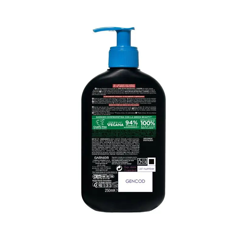 Garnier Pure Active Anti Blackhead Cleansing Gel mit Aktivkohle und Salicylsäure reinigt die Poren und reduziert die Mitesser
