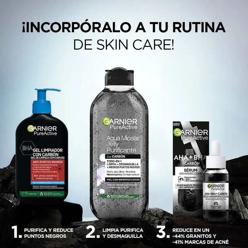 Garnier Pure Active Anti Blackhead Cleansing Gel mit Aktivkohle und Salicylsäure reinigt die Poren und reduziert die Mitesser