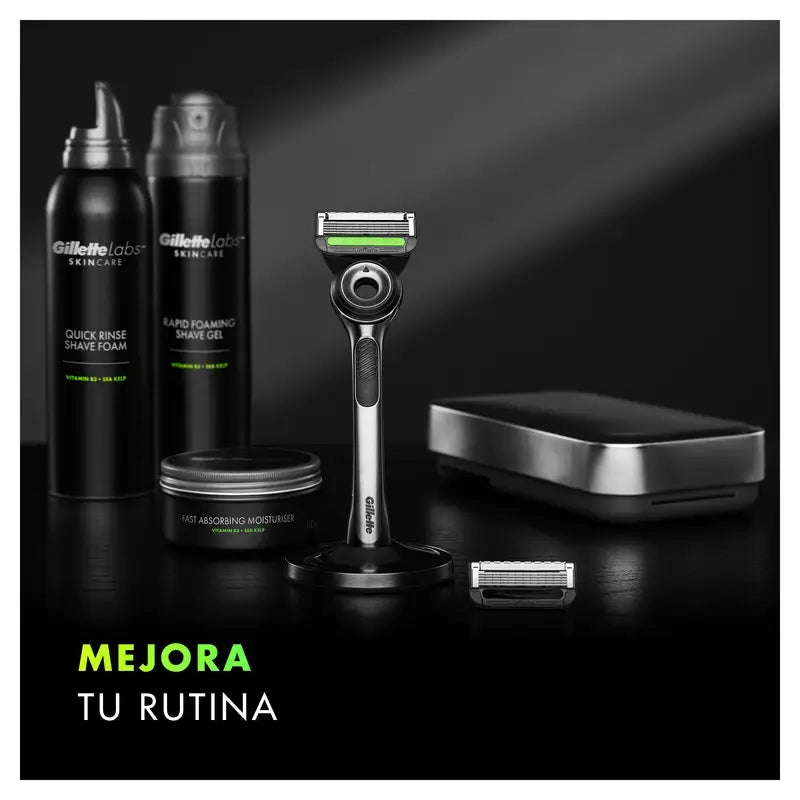 Gillette Labs Rasierer mit Peeling Stick + 5 Nachfüllpackungen