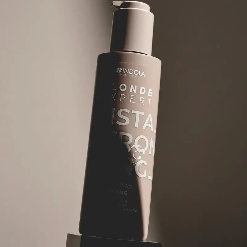 Indola Insta Strong Professional Blonde Leave-In Creme, 145 Ml