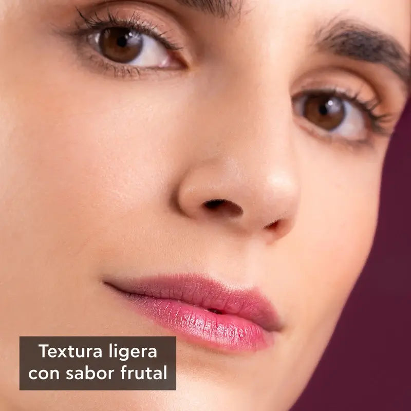 APIVITA Farbiger Lippenbalsam mit schwarzer Johannisbeere 4.4g
