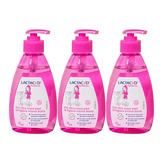 Lactacyd Paediatric Triple Gel Ultra Gentle Tägliche Intimhygiene 3 x 200 ml