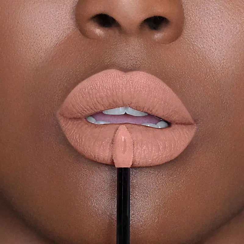 Maybelline New York Superstay Matte Lipstick Long Wear Superstay Matte Ink Shade 05 Loyalist Nude Farbe