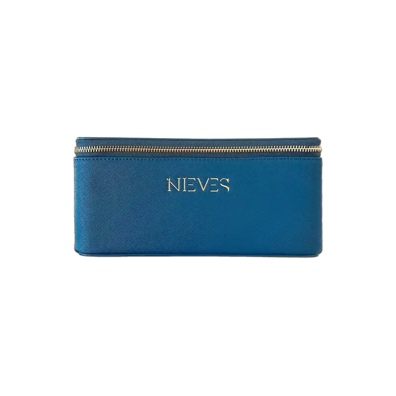 Nieves By Nieves Álvarez Pack Firming Serum Power Firm Peptide, 30 ml + Firming Facial Cream Lift Cream, 50 ml + Kulturbeutel