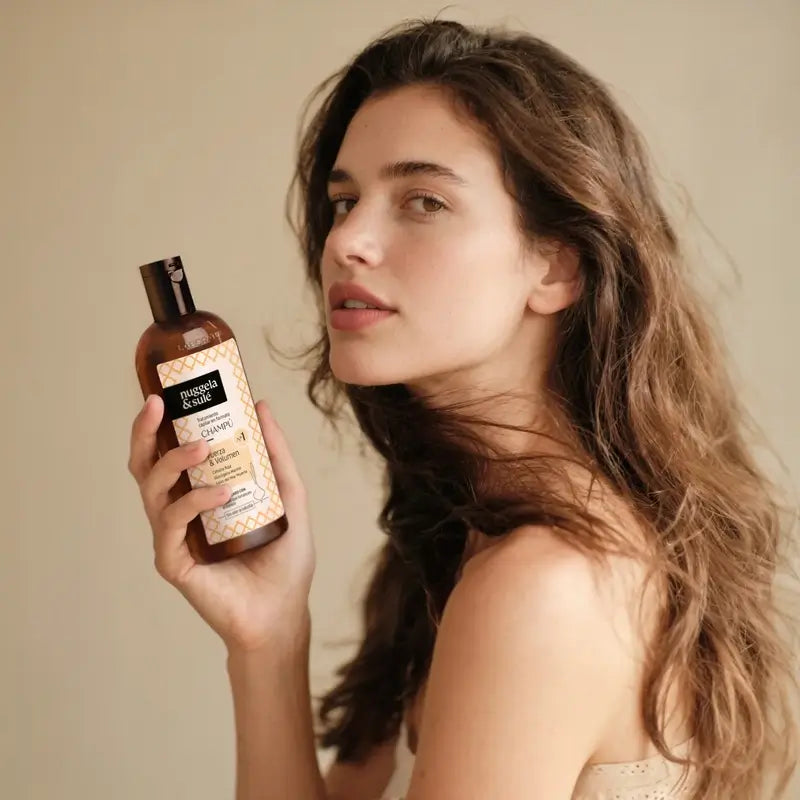 Nuggela & Sule Shampoo Premium Zwiebelextrakt Schwaches und fettiges Haar 250 ml