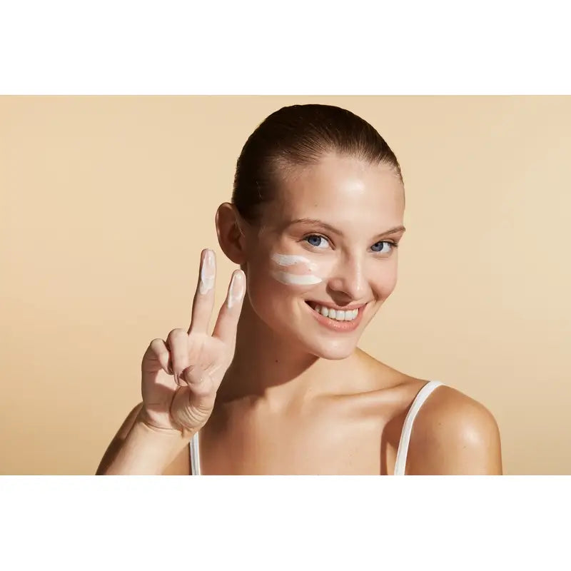 Sensilis Water Fluid SPF 50+ Anti-Ageing Ultra Fluid mit Hyaluronsäure und Schisandra Chinensis, 40 ml
