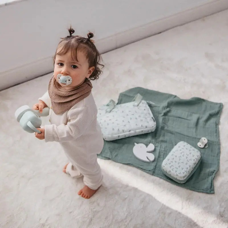 Suavinex Baby Care Mini Tasche Baby Care Grün