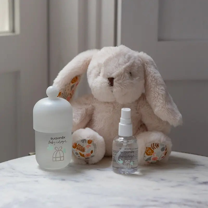 Suavinex Baby Layette mit Baby Cologne 100 ml + Reiseformat 50 ml + Baby Plüschtier