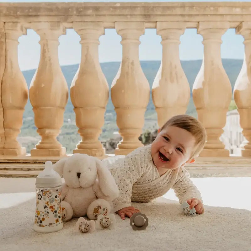 Suavinex Baby Layette mit Baby Cologne 100 ml + Reiseformat 50 ml + Baby Plüschtier