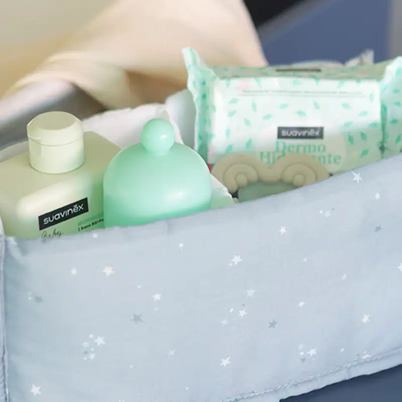 Suavinex Baby Geschenk Babymilch 300 ml + Baby Köln Erinnerungen 100 ml + Tücher + Beißring, blau