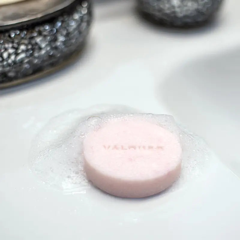 Valquer Hair Care Petal Solid Shampoo Trockenes Haar, 50 gr